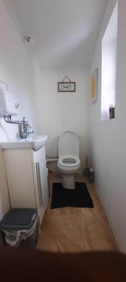 Stylish And Homey 3 Bedroom House With Free Parking & Wi-Fi Minworth Extérieur photo